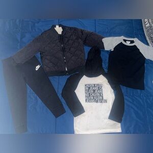 (4) Piece name brand bundle. Size 4t